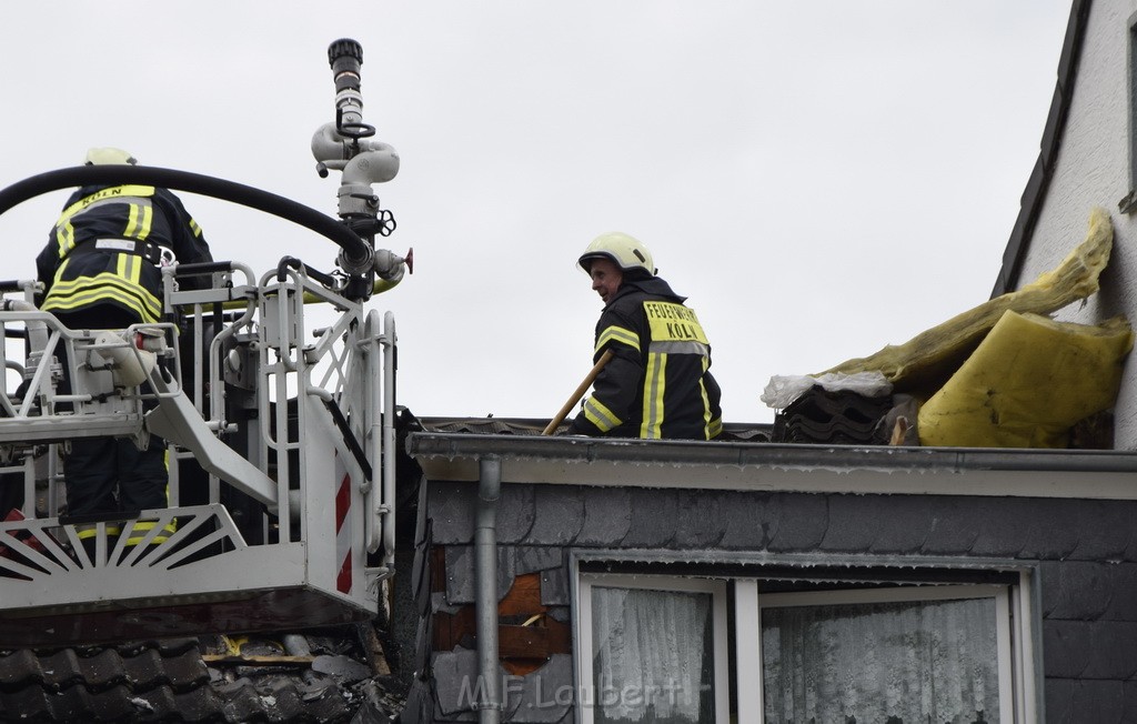 Feuer 2 Koeln Brueck Am Schildschen P60.JPG - Miklos Laubert